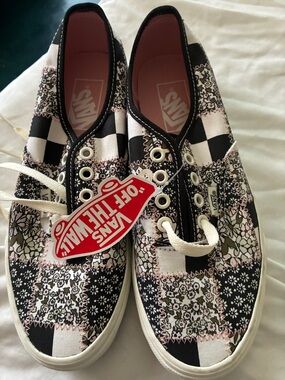 Vans Patchwork Checkerboard Low-Top Sneakers — Pink & Black NEW!